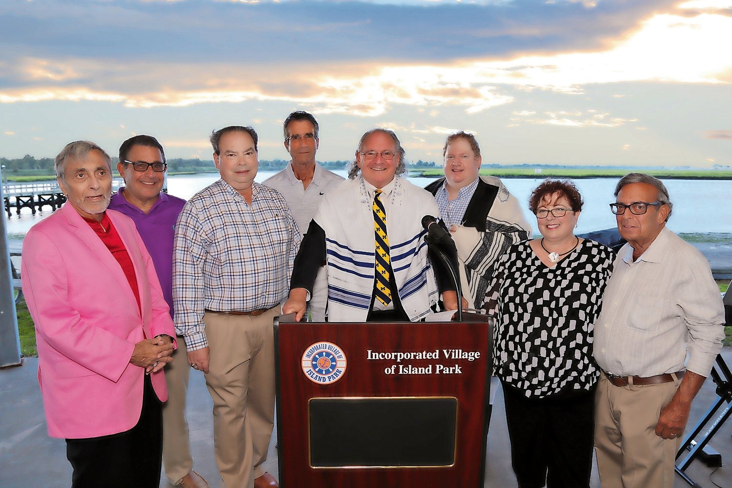 South Shore Jewish Center Named Island Park Business Of The Year